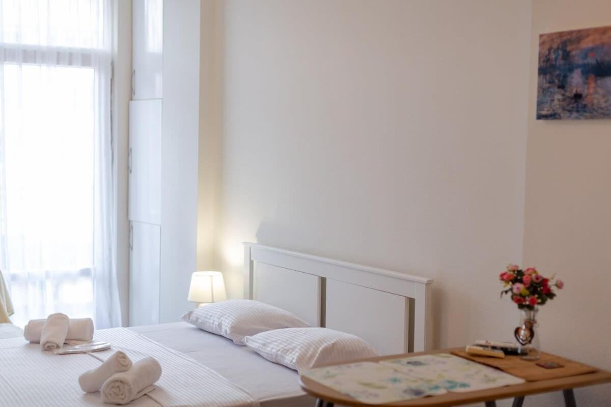 Cozy Studio Apartment In The Heart Of Batum 외부 사진